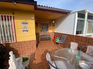 Casa adosada  Carrer pineda-clariana. Adosada en venta en castellet i gornal clariana .