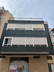 Pis  Calle cerdanya. Dos exclusivos pisos a reformar en el corazón de el vendrell !