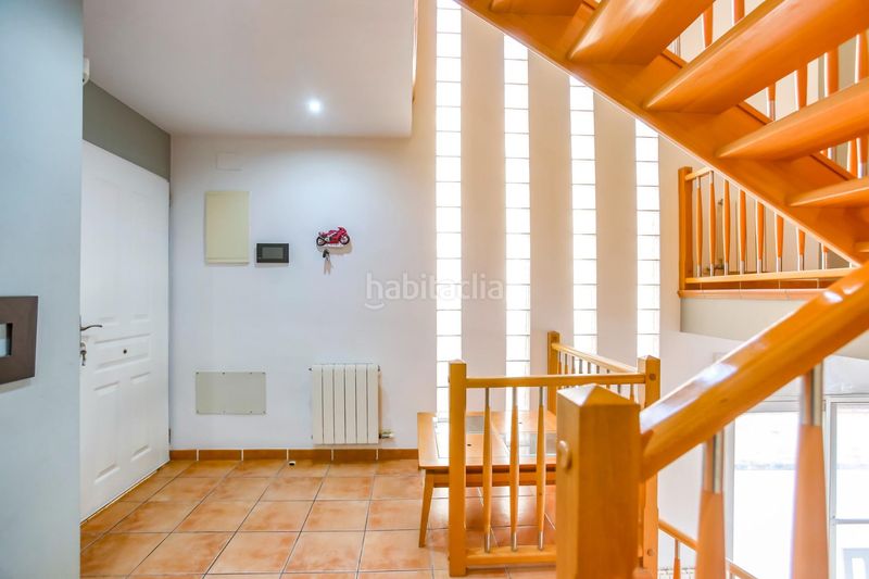 Foto 5e1b11fd-7a10-4fb1-a9e5-04b35c1791e2. Casa adossada amb calefacció aparcament piscina a Canyelles