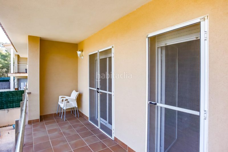 Foto c747f857-4001-4cbf-a6d5-32e08b866f1c. Casa adossada amb calefacció aparcament piscina a Canyelles