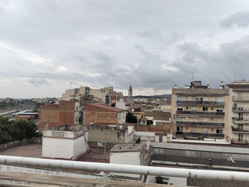 Foto d406355f-fae8-4fb9-9ab2-e7c9152688e7. Àtic amb aparcament a Centre Vendrell (El)