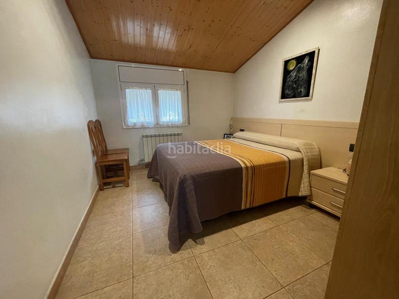 Foto 2c2b5988-cd6f-42c3-a5c2-ed1b4a477b66. Maison jumelée avec chauffage parking dans Manlleu