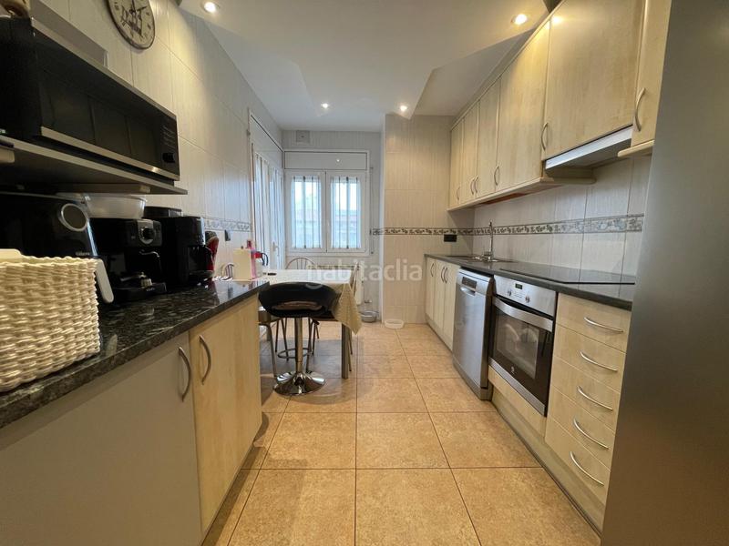 Foto b1c2a998-783d-4505-835d-4217f8b3bd3b. Maison jumelée avec chauffage parking dans Manlleu