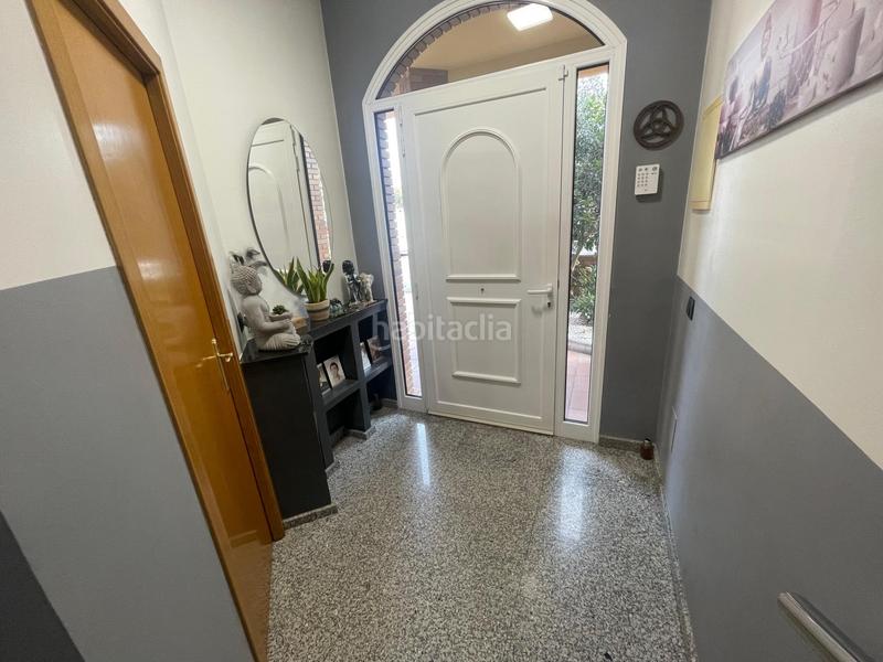 Foto f074c48f-90bb-4509-8bf4-69e6eb1c83a6. Maison jumelée avec chauffage parking dans Manlleu