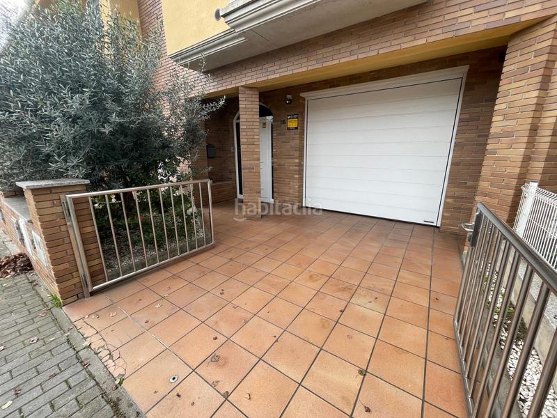 Foto f1875309-b25d-44e2-948d-71b888eece1b. Maison jumelée avec chauffage parking dans Manlleu