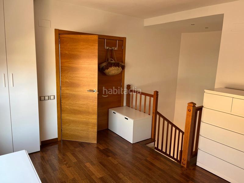 Foto 519e6f5f-ce7e-47f6-9273-cc7c4e77ea7f. Maison jumelée avec chauffage parking dans Estadi-Santa Anna Vic