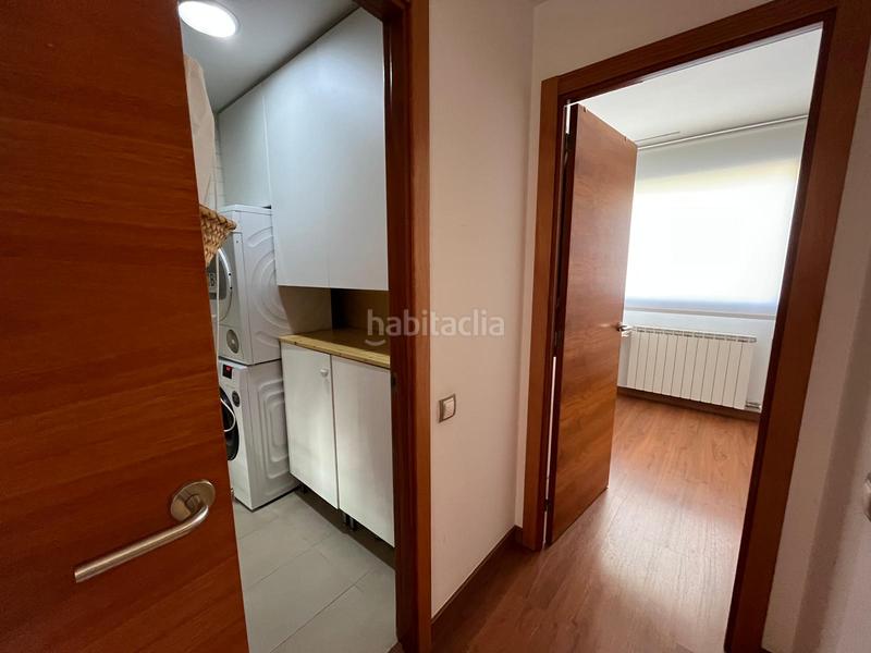 Foto ad1d97da-4bde-406a-a73b-472316d209fa. Semi detached house with heating parking in Estadi-Santa Anna Vic
