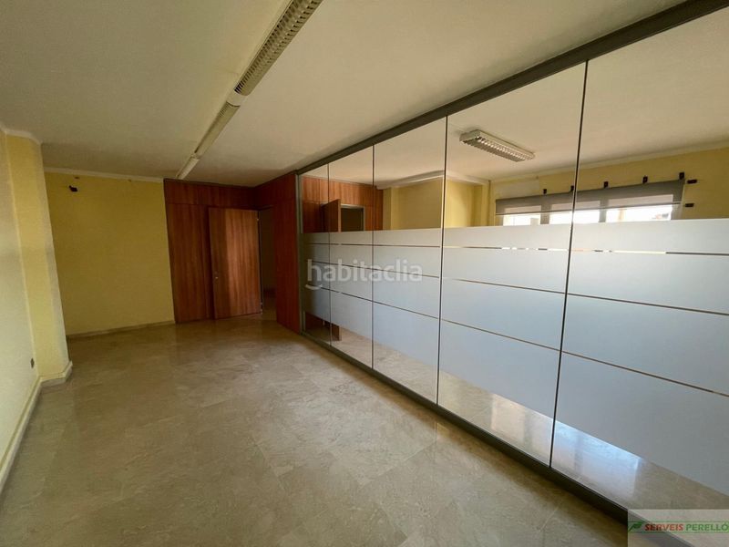 Foto 6bc48348-16e1-44d0-b0aa-7dd67cc483b0. Miete büro in Mollerussa