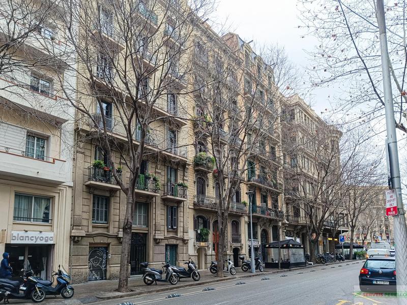 Foto 074cdab4-6dcb-4cd0-bbbe-c52024cae26f. Piso  en Sant Antoni Barcelona