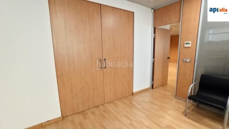 Foto f64f7b4e-5991-4222-af7f-7a065f76862b. Bureau dans de llorenç agustí claveria 105 dans Magraners Lleida