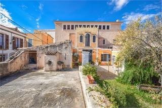 Casa a Son Servera Poble. Casa seorial de principios de siglo