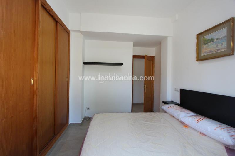 Foto c8d5236c-0b79-40c2-9a21-4af7d6f248e6. Alquiler planta baja  con terraza de alquiler en el coll den rabassa en Palma de Mallorca