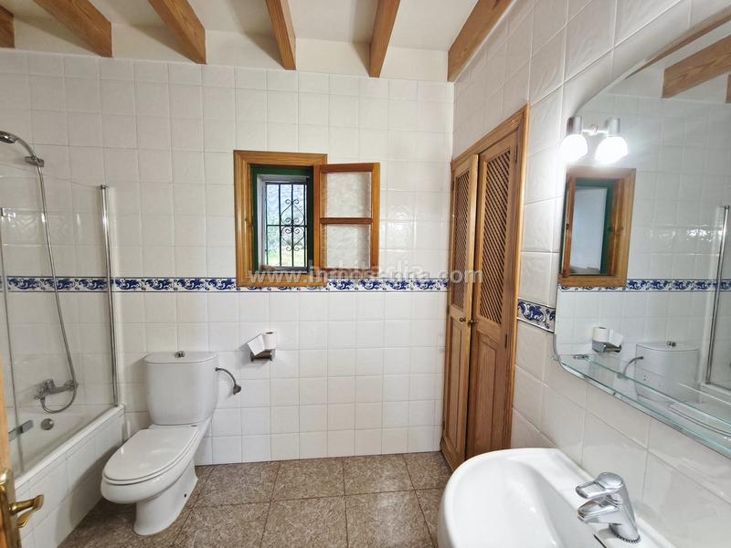 Foto c62c1503-03af-4733-976a-1f059842ce61. Xalet amb aparcament a Establiments Palma de Mallorca