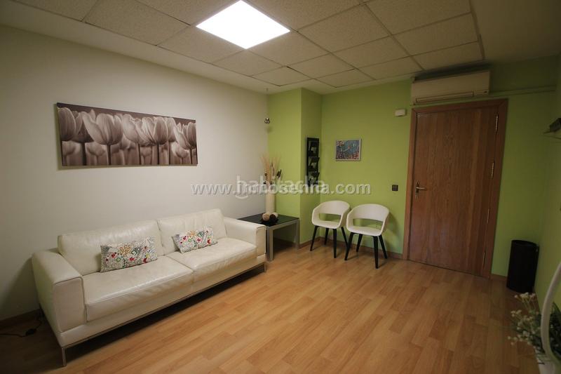 Foto 3d515e86-f4f0-46cb-9009-fe93b9dbe156. Office space in Es Camp Redó Palma de Mallorca