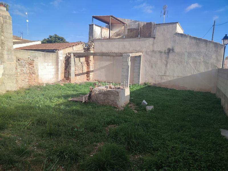 Foto 4013cde3-b4b4-4ff7-aeac-34cd00711b79. Finca rústica solar urbano en Binissalem