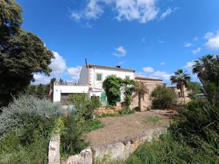 Casa a Llubí. Casa rústica en llubí con piscina