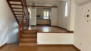 Location Maison jumelée à Son Serra de Marina. Pareado con terraza, jardín y parking