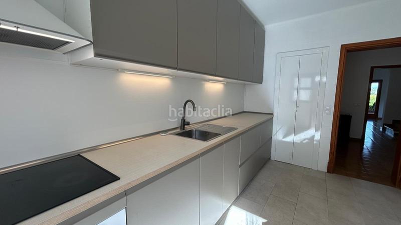 Foto 2f894c05-a25d-462e-a671-3806e9ed10c6. Casa aparellada amb aparcament piscina a Cala Blava-Bellavista Llucmajor