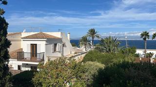 Doppelhaus in Cala Blava-Bellavista. Chalet pareado con piscina y licencia vacacional etv