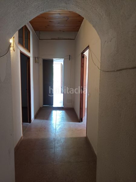 Foto e7da2023-a159-4d27-a45c-303fa3671eb7. Casa amb aparcament a Binissalem