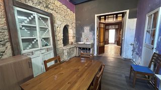 Masia a Binissalem. Casa de pueblo con fachada de piedra