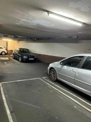 Autoparkplatz in Carrer de feliu casanova 19. Plaza de parking metro badal