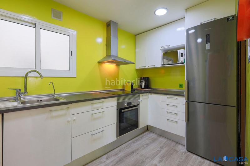 Foto c2f1f5a5-aa63-4767-8b44-14e64a919190. Appartamento con riscaldamento in Sant Crist Badalona