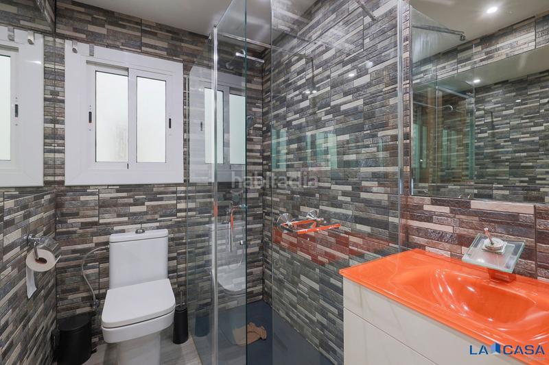 Foto 9b12081c-8f1a-4b50-ad21-9ecc3418efc3. Pis amb calefacció a Sant Crist Badalona