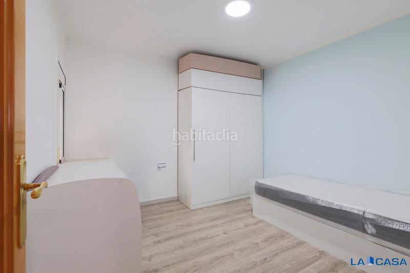 Foto b5be6b18-2ede-4b47-91f9-47919d5f9b2d. Pis a Sant Crist Badalona