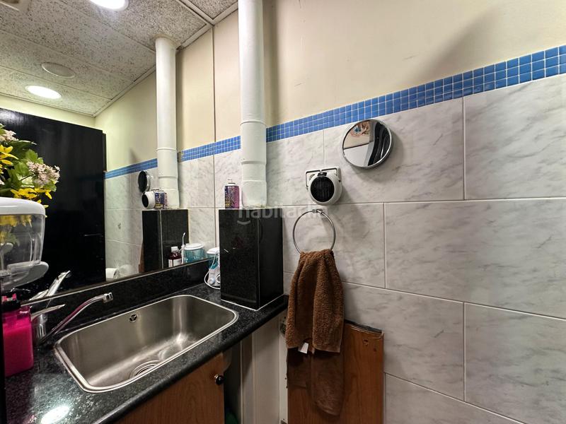 Foto 17a33b64-8d84-4b2b-ba2d-aab7eb90957a. Local commercial avec chauffage dans Sants-Badal Barcelona