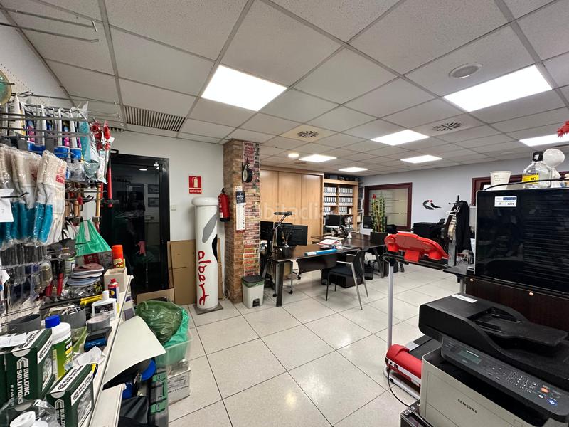 Foto 41638fc2-81c4-4d7c-8dd0-cf34a1ec1025. Local commercial avec chauffage dans Sants-Badal Barcelona