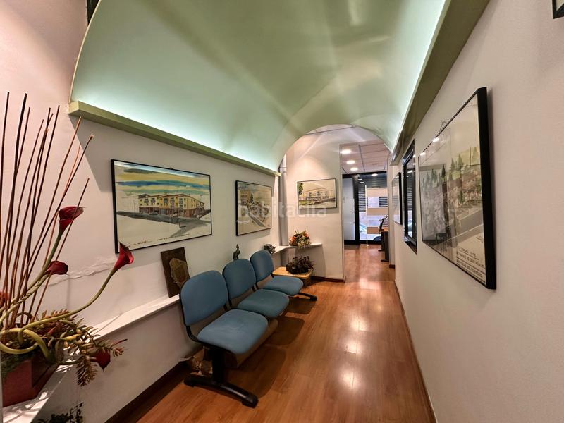 Foto 6902a48b-a166-494e-b653-5dbdd693cf21. Local commercial avec chauffage dans Sants-Badal Barcelona