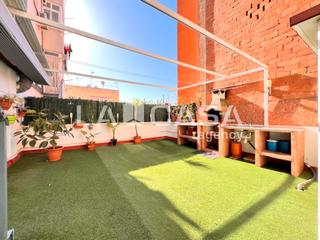 Etagenwohnung in Carrer de saturn 15