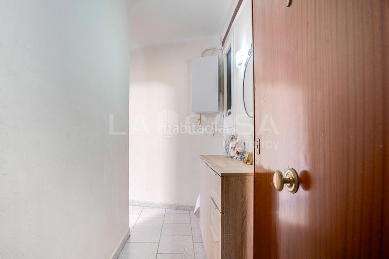 Foto 3203e6d9-722e-4e6d-8ca3-51ef932cc177. Appartement avec chauffage dans Prosperitat Barcelona