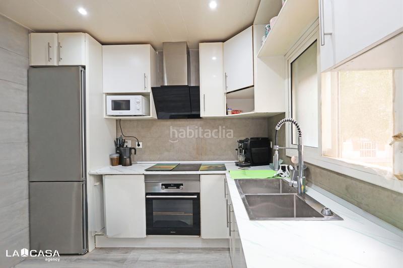 Foto 3e0e3bc3-2f0f-4e48-96b1-063cd0286695. Appartement avec chauffage dans Camps Blancs Sant Boi de Llobregat