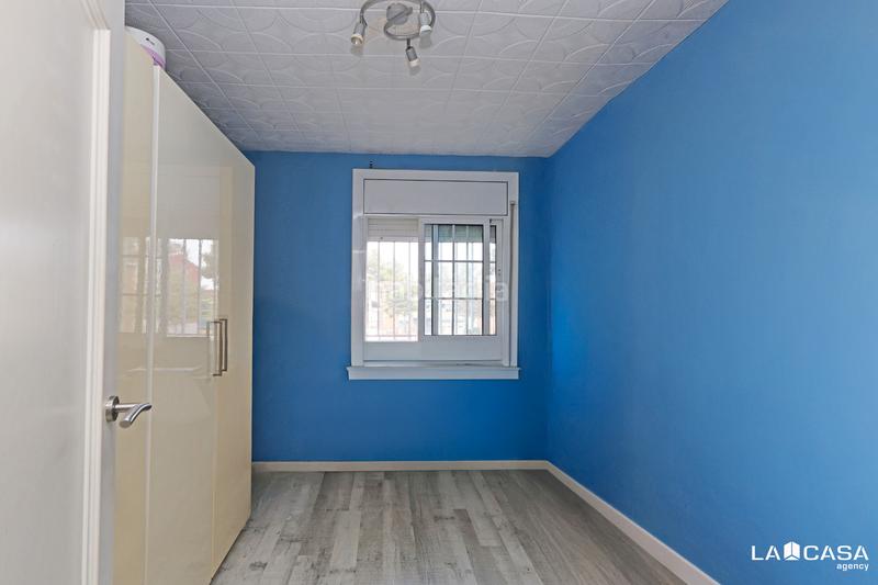 Foto 8eb5aa0e-abd1-45bb-9ffa-6dcd3b99693a. Appartement avec chauffage dans Camps Blancs Sant Boi de Llobregat