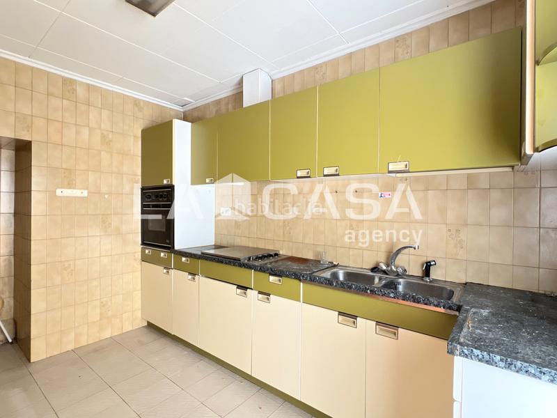 Foto 2275ed2c-f701-4a6d-ad85-e65643ac74c1. Ático en Prosperitat Barcelona