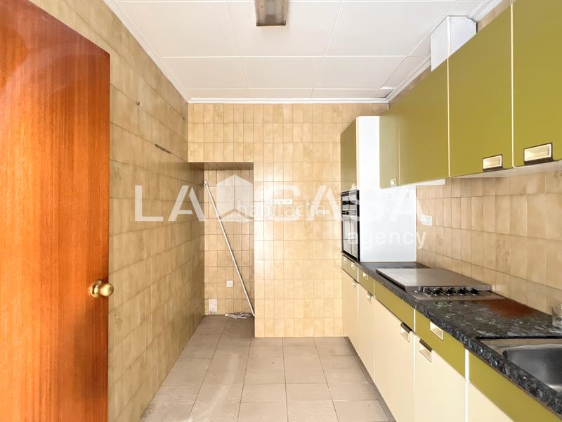 Foto 0e98a7f8-35f3-411f-a69b-9fd74bc02290. Attico in Prosperitat Barcelona