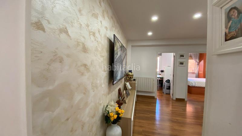 Foto 9d8ac2f8-3732-43f6-8b8f-07c229243b1a. Piso en Collblanc Hospitalet de Llobregat (L´)