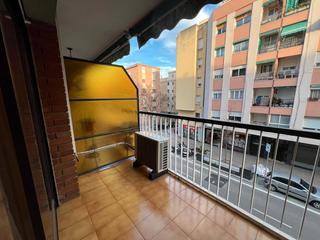 Etagenwohnung in Carrer de l'Escultor Ordóñez