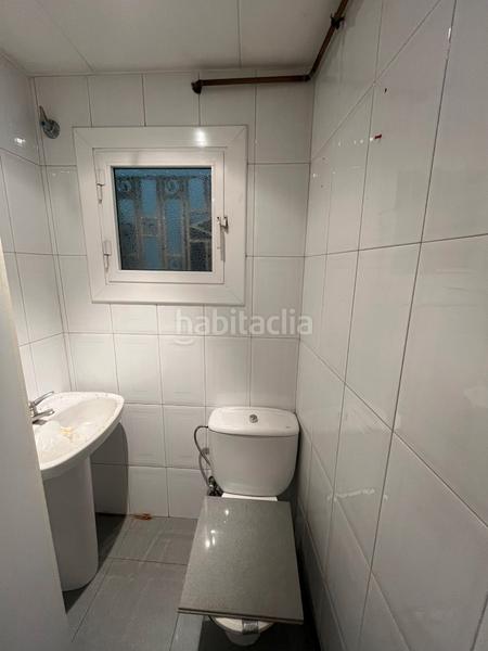 Foto d80c3217-eab4-4826-901b-1d3b8347b806. Local comercial a Centre-Estació Gavà