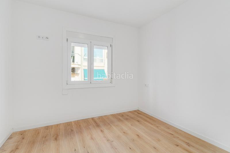 Foto 4fd44e1c-d1aa-42a3-96d3-fc010f09474b. Dachwohnung in Guinardó Barcelona