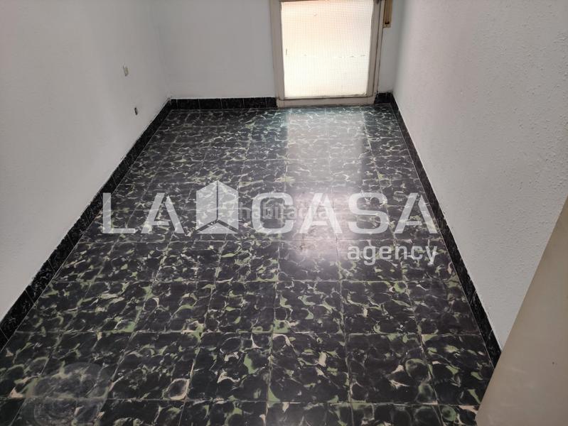 Foto b812fce6-c3fd-4913-b490-3afd8ba29eb9. Etagenwohnung in Centre Santa Coloma de Gramenet