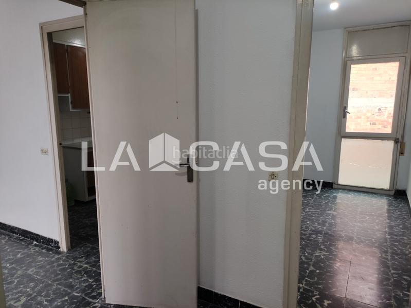 Foto 9162b834-5fbc-4a60-a0a5-21c8bd512583. Piso en Centre Santa Coloma de Gramenet
