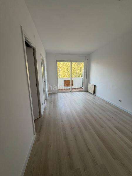 Foto 8c02a2bf-dce3-4ce7-b29a-2f8c36e8fea1. Piso en Guinardó Barcelona