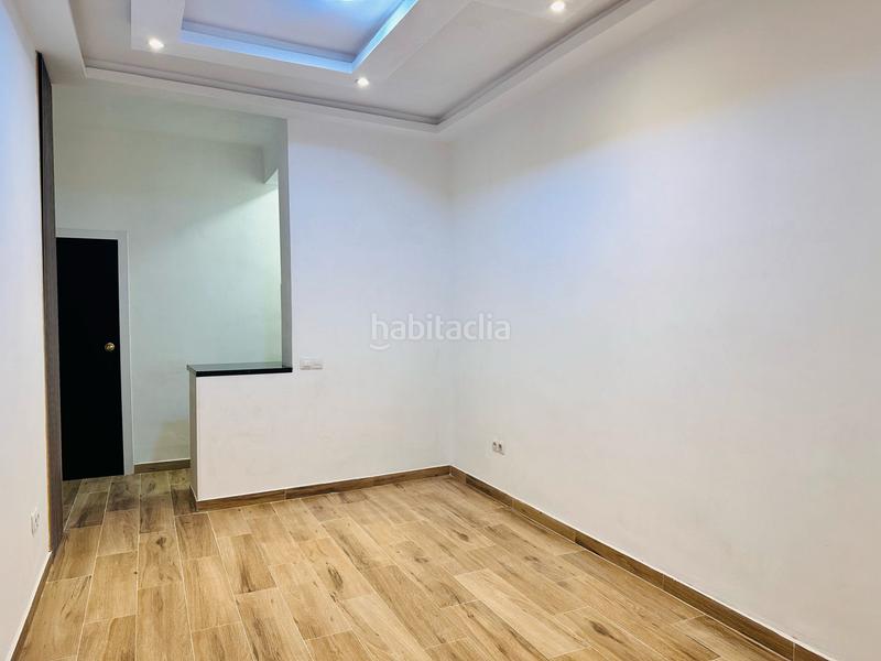 Foto bef50cae-fbe3-4f56-b0d2-3716c7dd6832. Local comercial en Carmel Barcelona