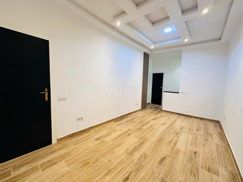 Foto cf49c2f4-68d0-4010-adb7-5040022fe10f. Local comercial en Carmel Barcelona