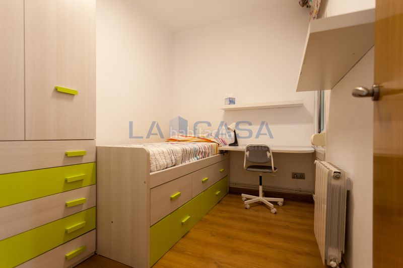 Foto 7d027c53-9c4d-499d-a6e0-f4a3d61a4bfb. Pis amb calefacció a El Camp de l´Arpa del Clot Barcelona