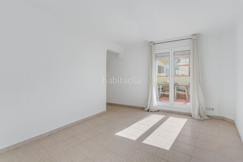 Foto 95ad192f-6948-4812-81ba-5980650e1de6. Pis a Carmel Barcelona