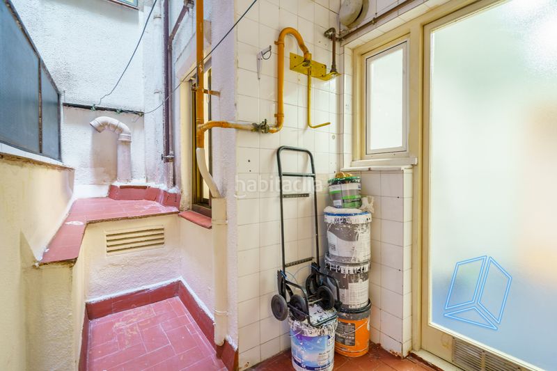 Foto 7f306028-428e-472c-abba-fe0d37bafb62. Pis amb calefacció a Baix Guinardó Barcelona